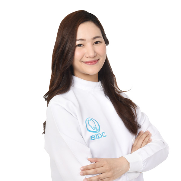 Dr. Onkamon Budsabong (Prosthodontists, Aesthetic Dentists)